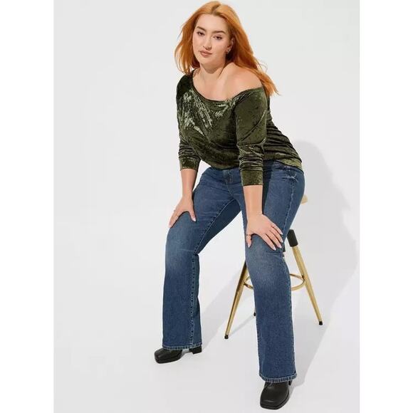 Torrid green crushed velvet off shoulder pullover sweatshirt top 1 plus size 1X - Picture 1 of 10